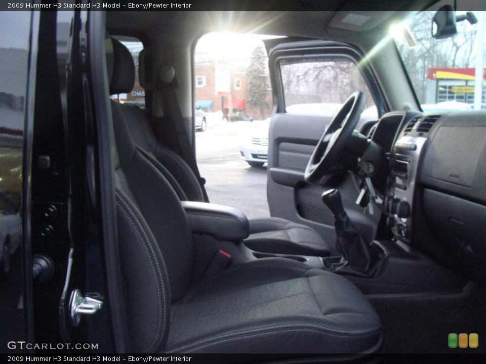 Ebony/Pewter Interior Photo for the 2009 Hummer H3  #43959644