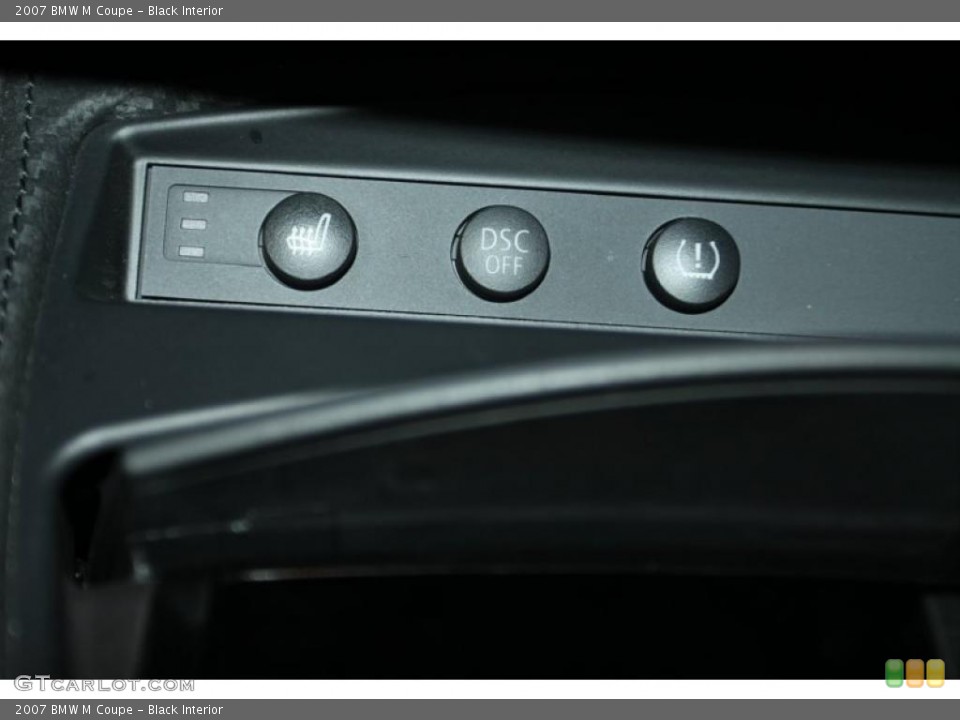 Black Interior Controls for the 2007 BMW M Coupe #43962533