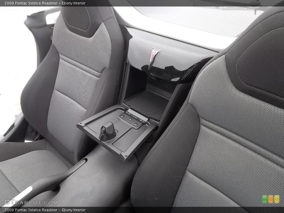 Ebony Interior Photo for the 2009 Pontiac Solstice Roadster #43989176