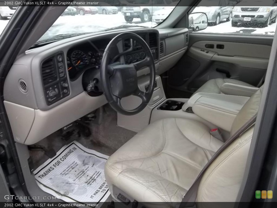 Graphite/Pewter Interior Photo for the 2002 GMC Yukon XL SLT 4x4 #43989824