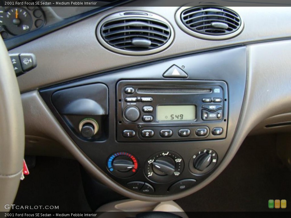 Medium Pebble Interior Controls for the 2001 Ford Focus SE Sedan #43996258