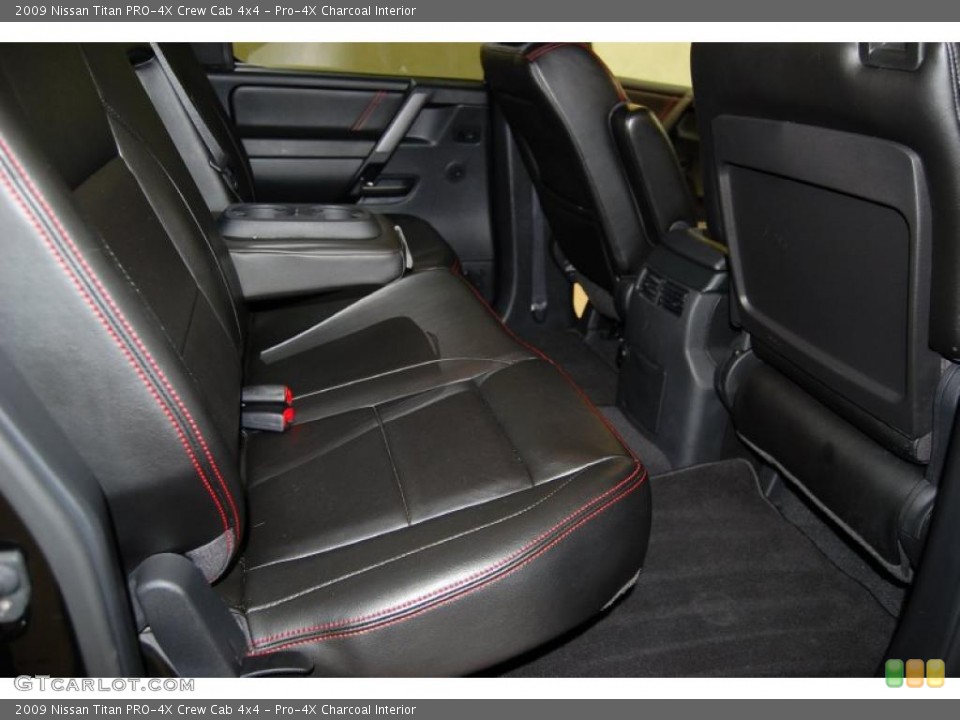 Pro-4X Charcoal Interior Photo for the 2009 Nissan Titan PRO-4X Crew Cab 4x4 #44003723