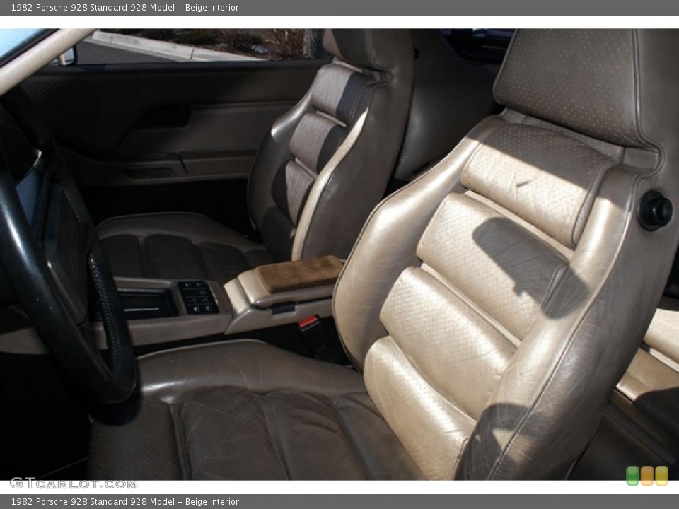 Beige 1982 Porsche 928 Interiors