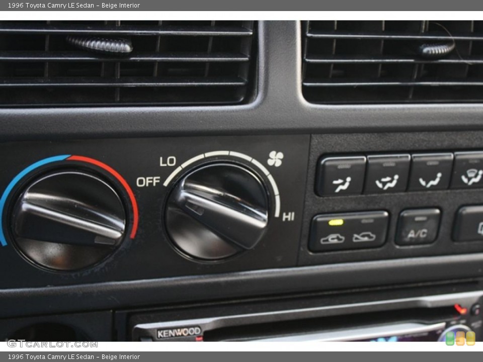 Beige Interior Controls for the 1996 Toyota Camry LE Sedan #44013396