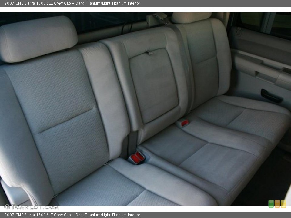 Dark Titanium/Light Titanium Interior Photo for the 2007 GMC Sierra 1500 SLE Crew Cab #44022376