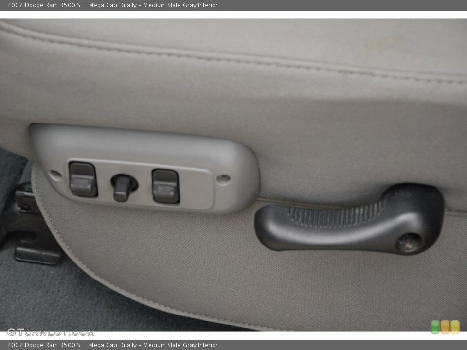 Medium Slate Gray Interior Controls for the 2007 Dodge Ram 3500 SLT Mega Cab Dually #44034528