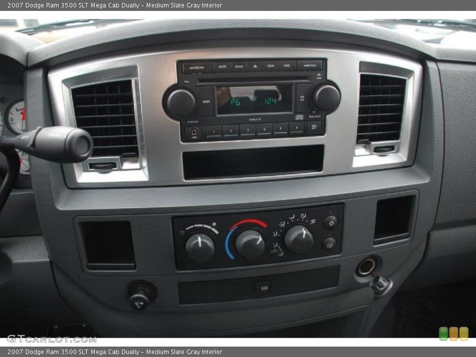 Medium Slate Gray Interior Controls for the 2007 Dodge Ram 3500 SLT Mega Cab Dually #44034652