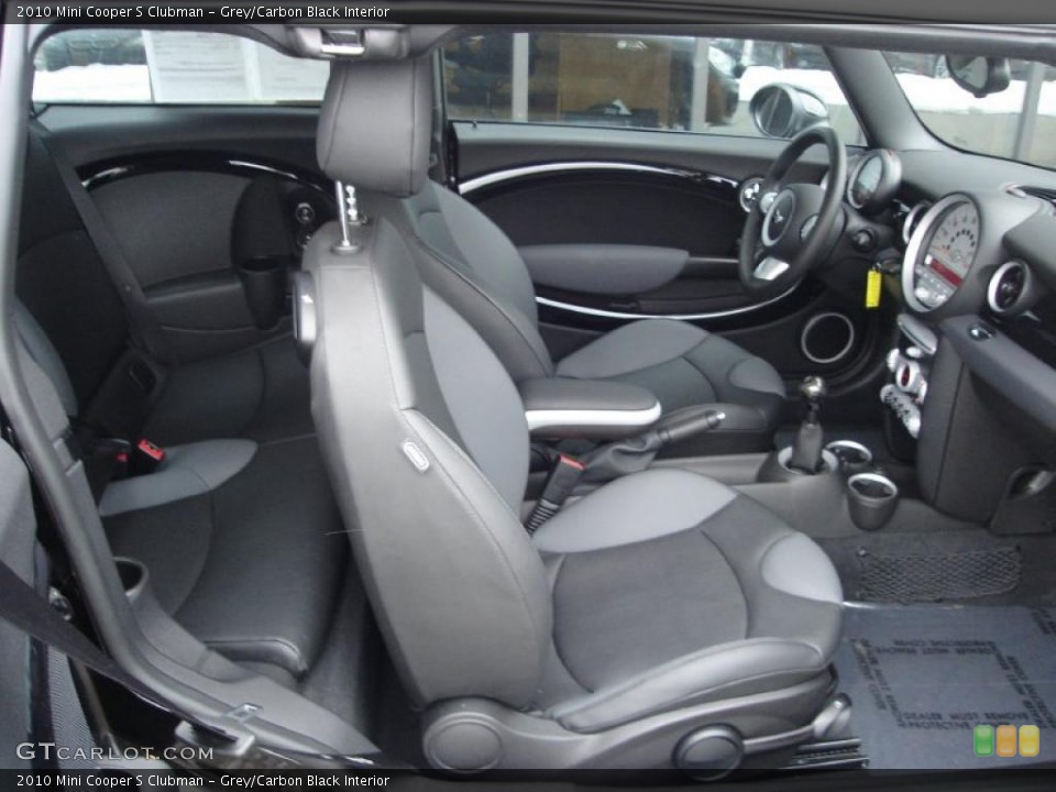 Grey/Carbon Black Interior Photo for the 2010 Mini Cooper S Clubman #44037916