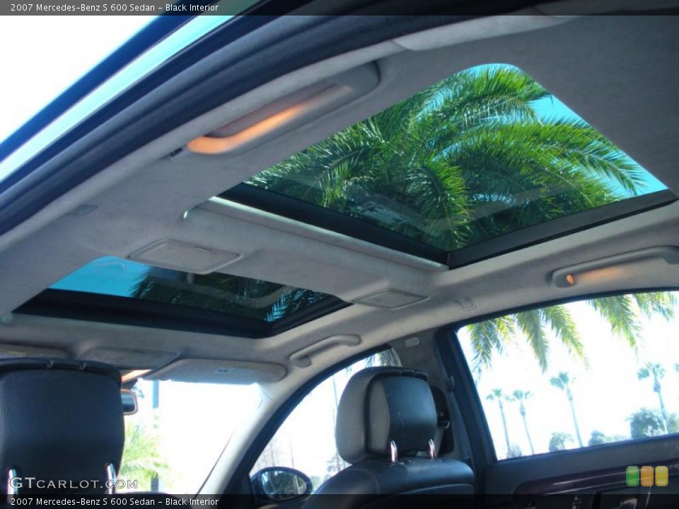 Black Interior Sunroof for the 2007 Mercedes-Benz S 600 Sedan #44040468