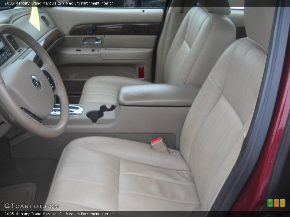 Medium Parchment Interior Photo for the 2005 Mercury Grand Marquis LS #44046868