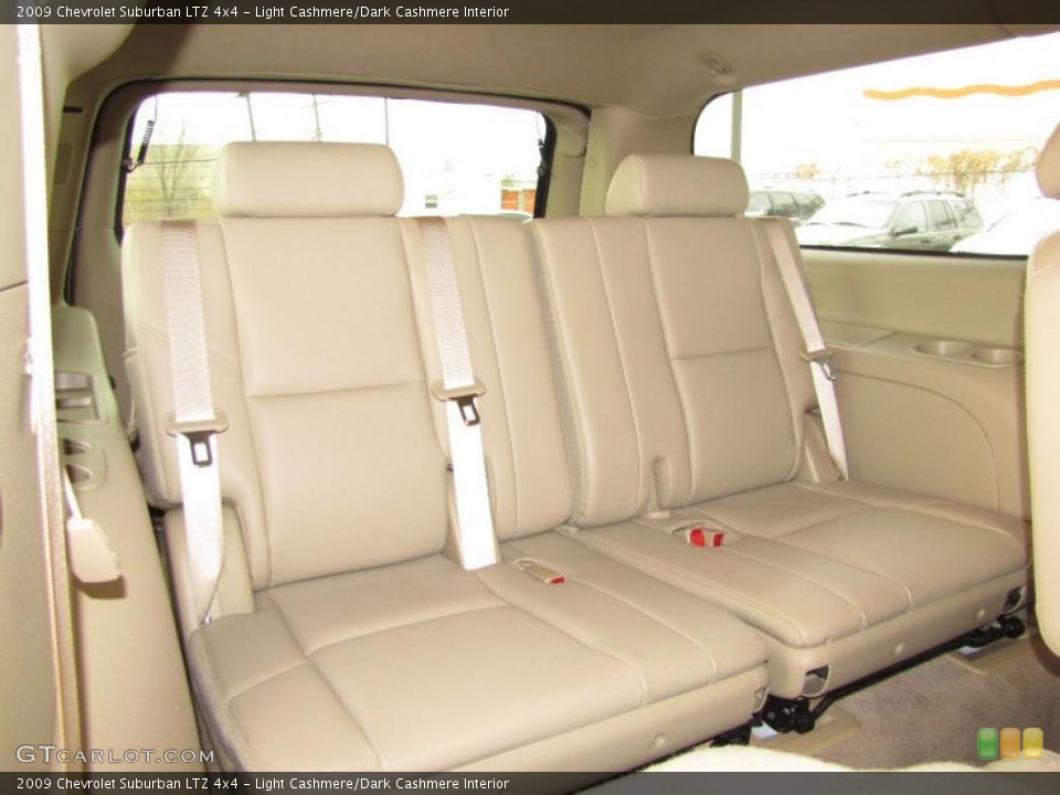 Light Cashmere/Dark Cashmere Interior Photo for the 2009 Chevrolet Suburban LTZ 4x4 #44067341