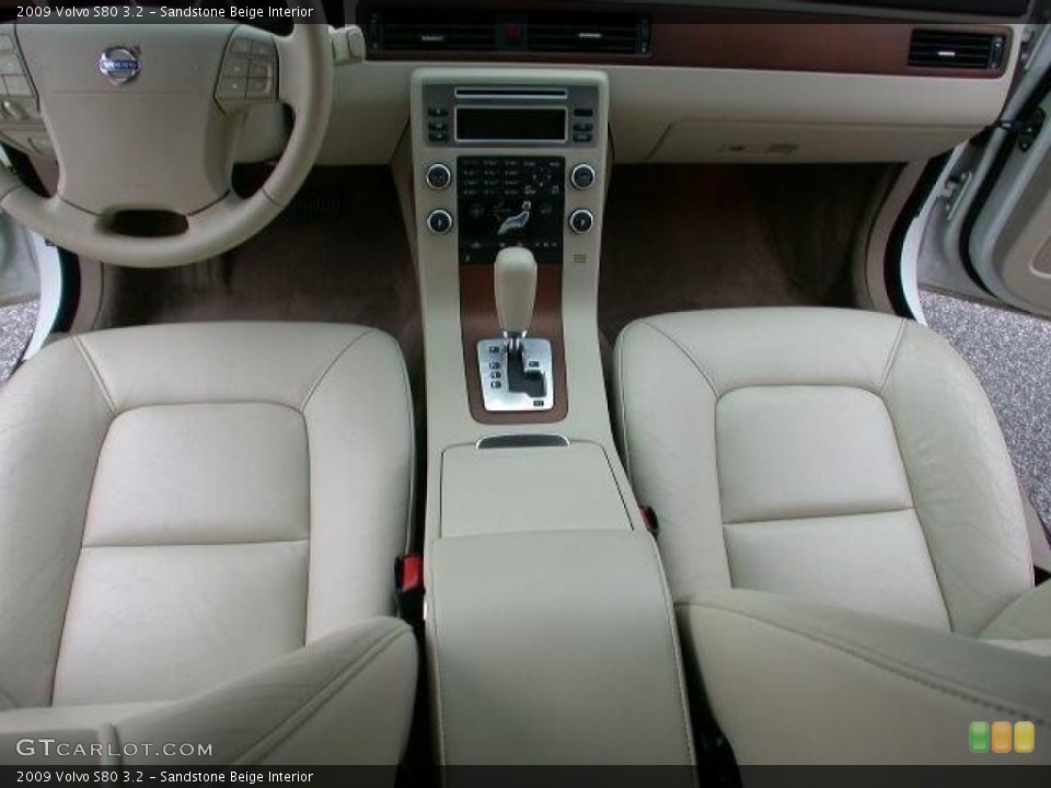 Sandstone Beige Interior Photo for the 2009 Volvo S80 3.2 #44069221