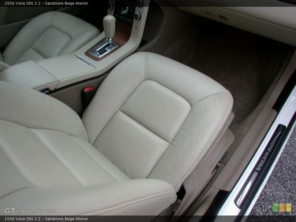 Sandstone Beige Interior Photo for the 2009 Volvo S80 3.2 #44069409