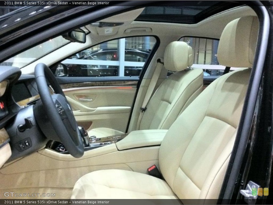 Venetian Beige Interior Photo for the 2011 BMW 5 Series 535i xDrive Sedan #44083242