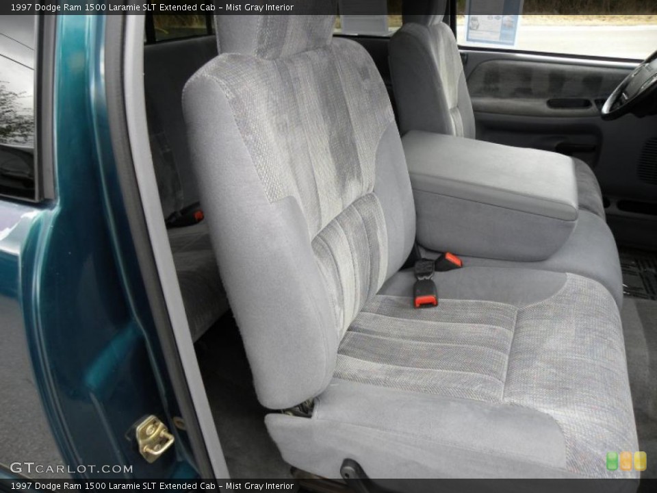 Mist Gray Interior Photo for the 1997 Dodge Ram 1500 Laramie SLT Extended Cab #44085861