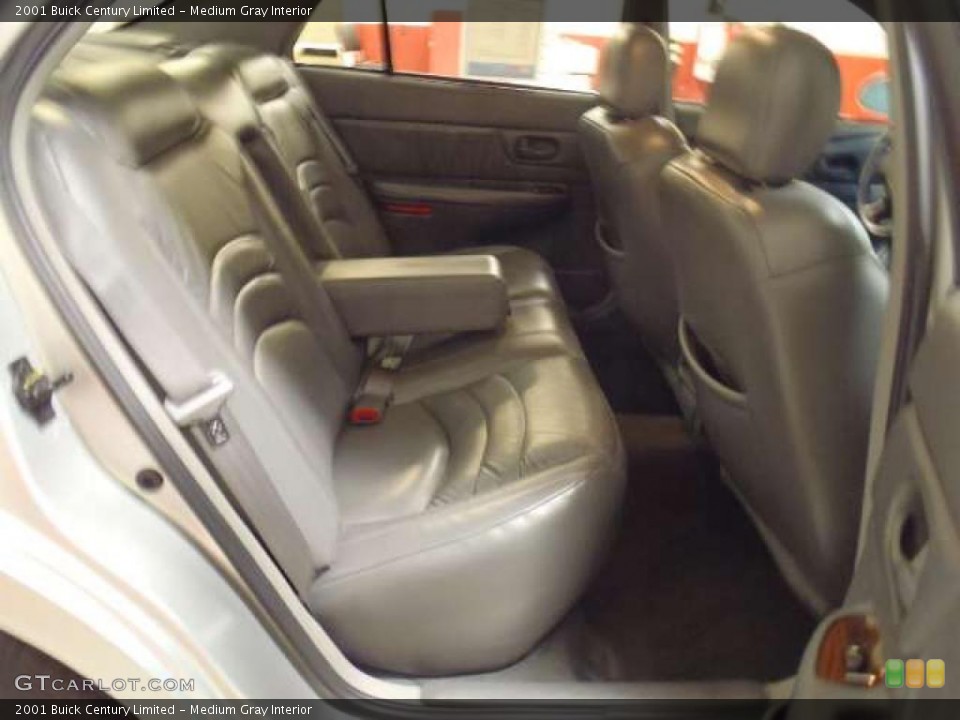 Medium Gray Interior Photo for the 2001 Buick Century Limited #44089704
