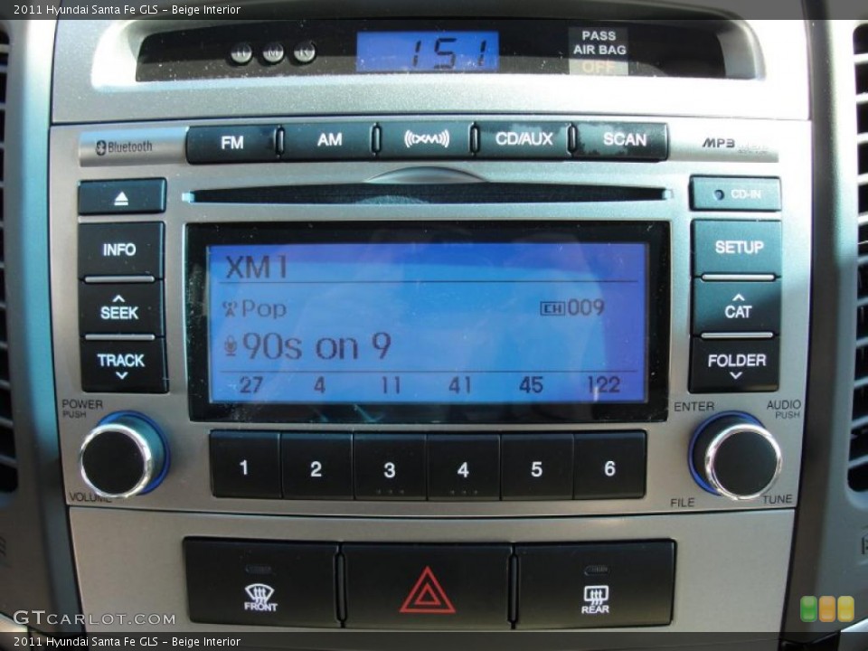 Beige Interior Controls for the 2011 Hyundai Santa Fe GLS #44099748
