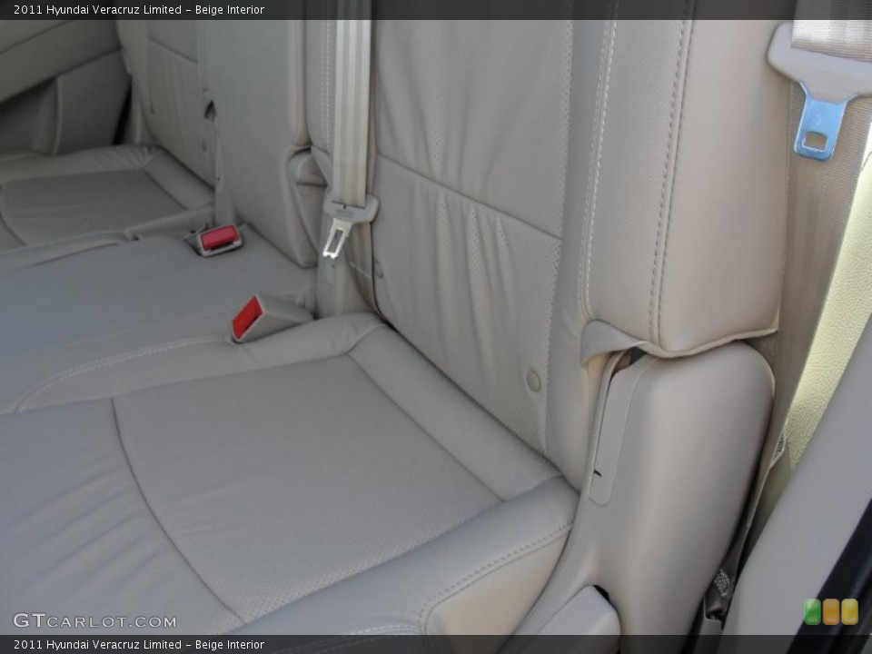 Beige Interior Photo for the 2011 Hyundai Veracruz Limited #44109058