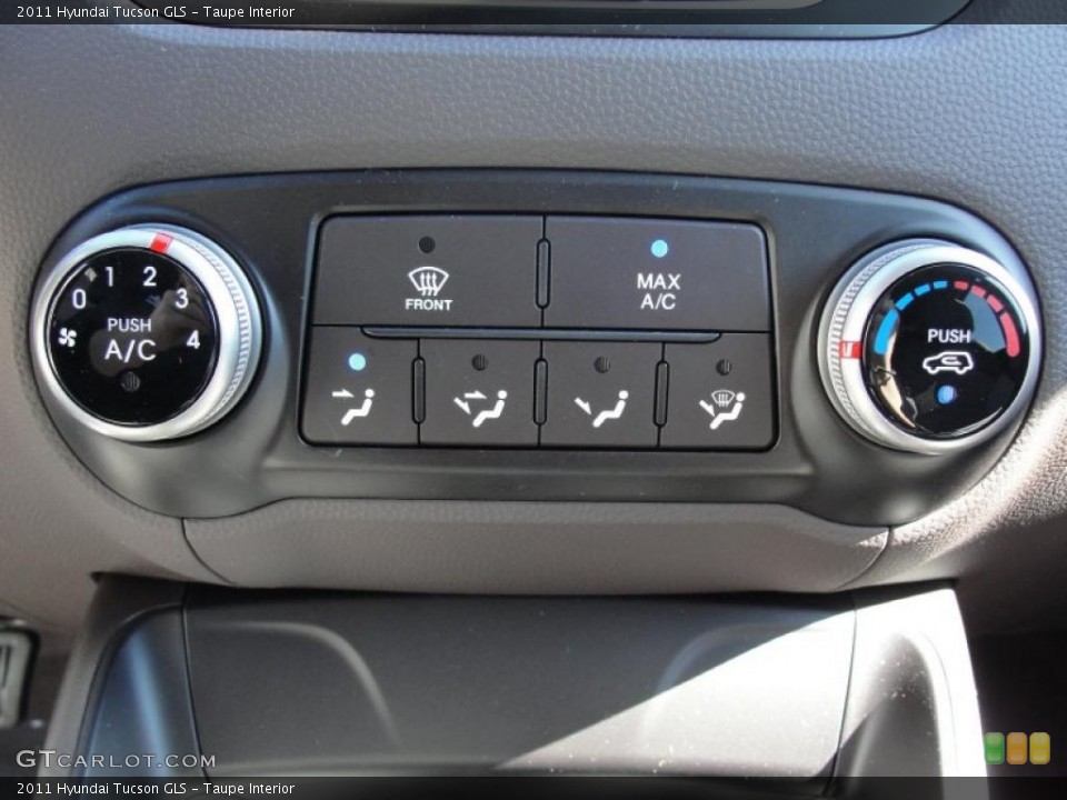Taupe Interior Controls for the 2011 Hyundai Tucson GLS #44110514