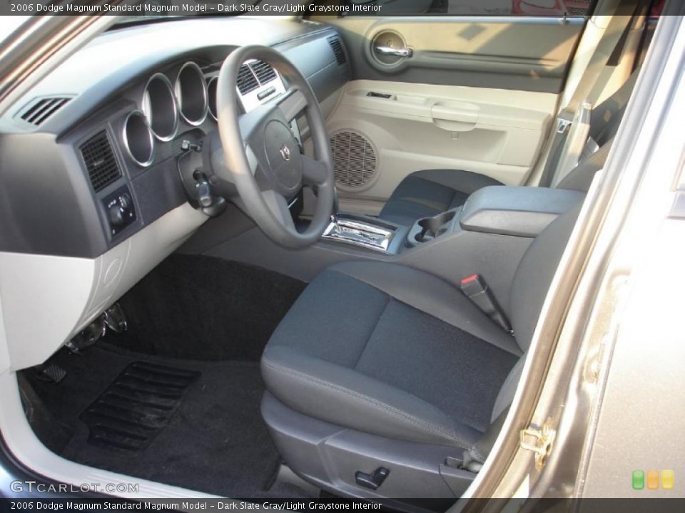 Dark Slate Gray/Light Graystone Interior Photo for the 2006 Dodge Magnum  #44120358