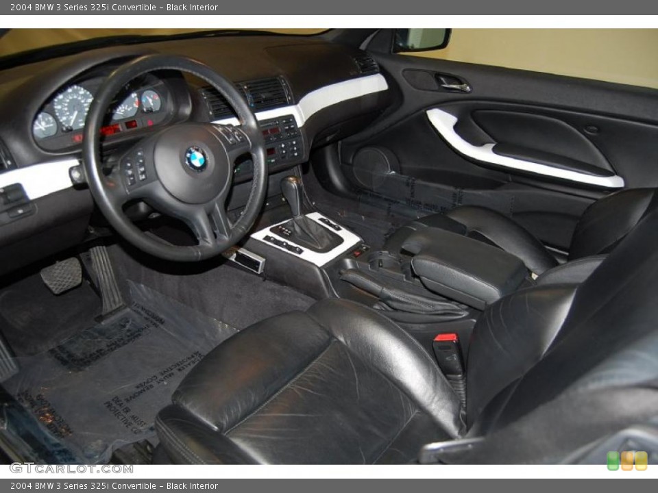 Black Interior Photo for the 2004 BMW 3 Series 325i Convertible #44120806