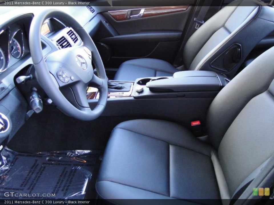 Black Interior Photo for the 2011 Mercedes-Benz C 300 Luxury #44146109