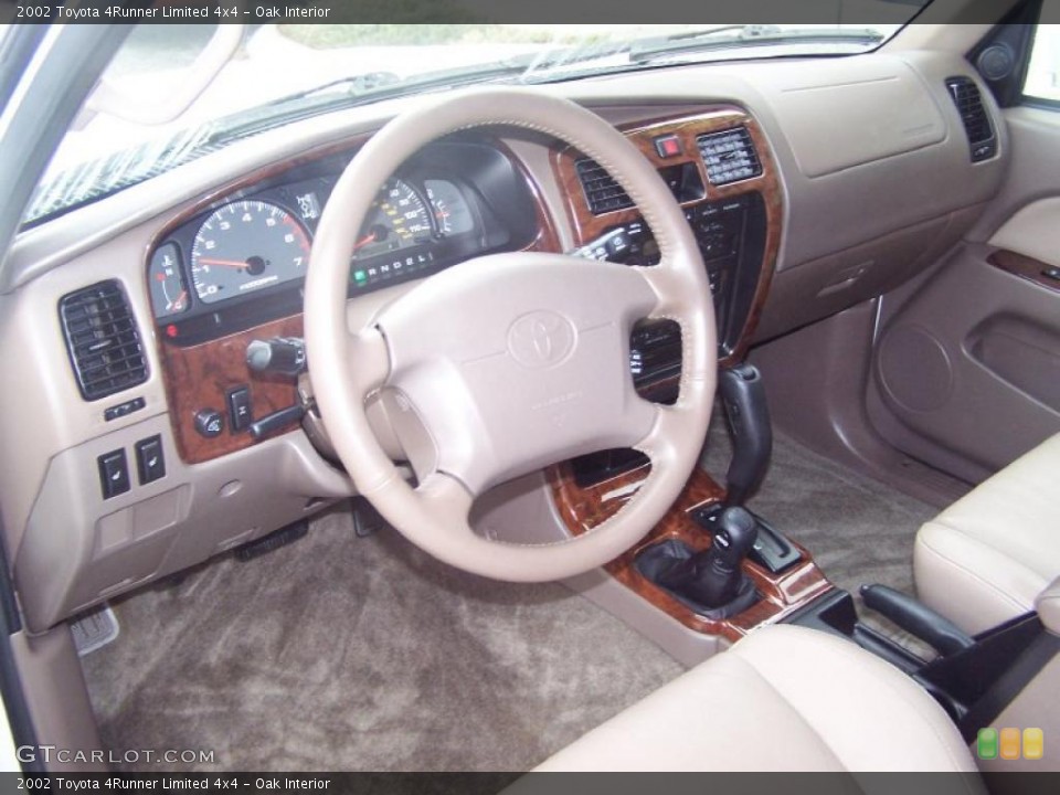 Oak Interior Photo for the 2002 Toyota 4Runner Limited 4x4 #44146413