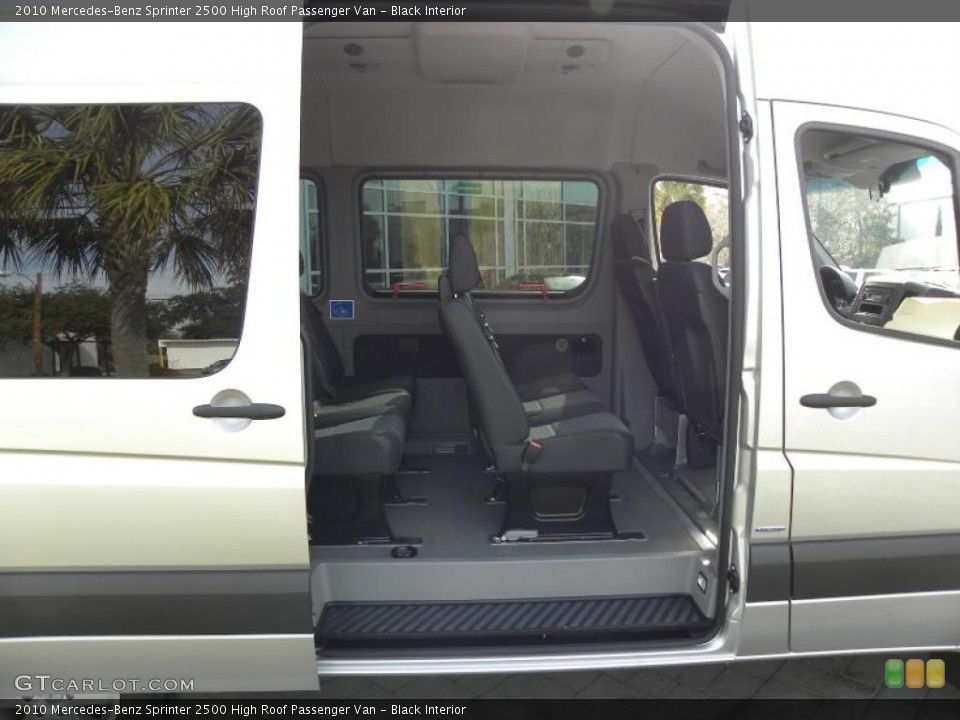 Black Interior Photo for the 2010 Mercedes-Benz Sprinter 2500 High Roof Passenger Van #44154366