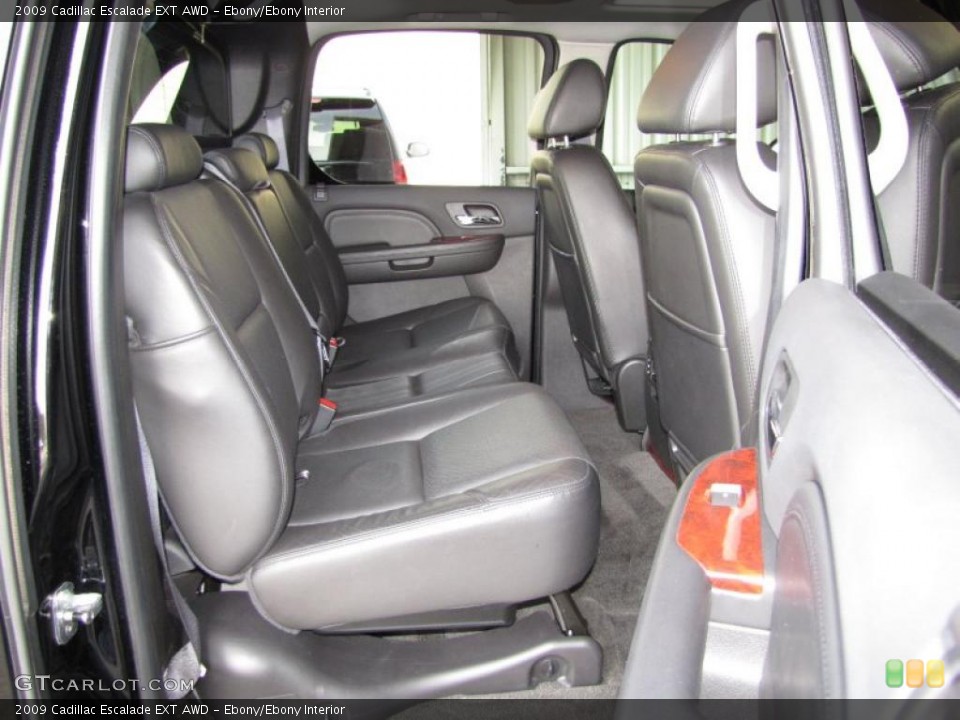 Ebony/Ebony Interior Photo for the 2009 Cadillac Escalade EXT AWD #44189651
