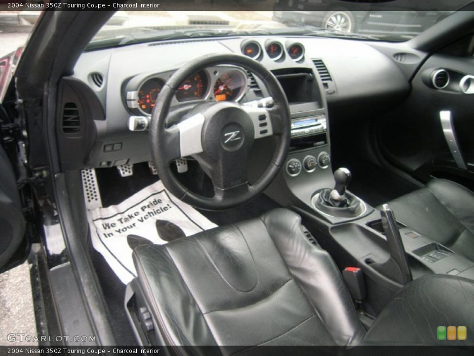 Charcoal Interior Photo for the 2004 Nissan 350Z Touring Coupe #44193259