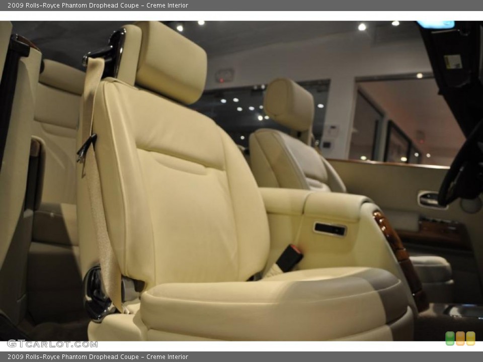 Creme Interior Photo for the 2009 Rolls-Royce Phantom Drophead Coupe #44206995