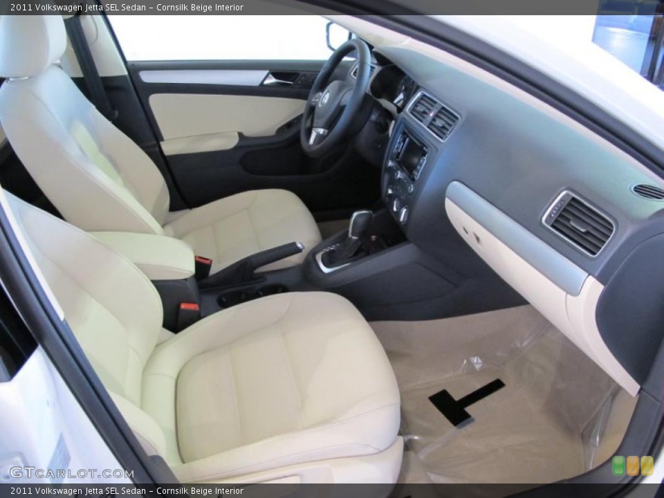 Cornsilk Beige Interior Photo for the 2011 Volkswagen Jetta SEL Sedan #44220757
