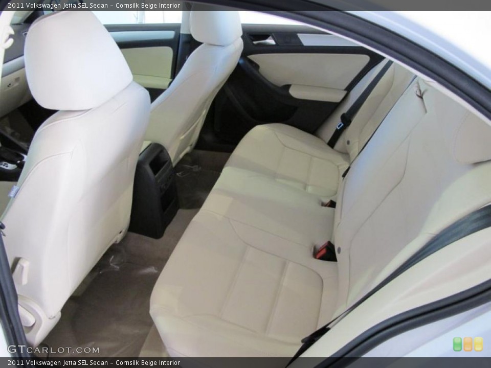 Cornsilk Beige Interior Photo for the 2011 Volkswagen Jetta SEL Sedan #44220773