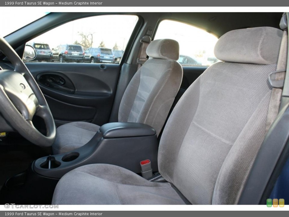 Medium Graphite Interior Photo for the 1999 Ford Taurus SE Wagon #44233353