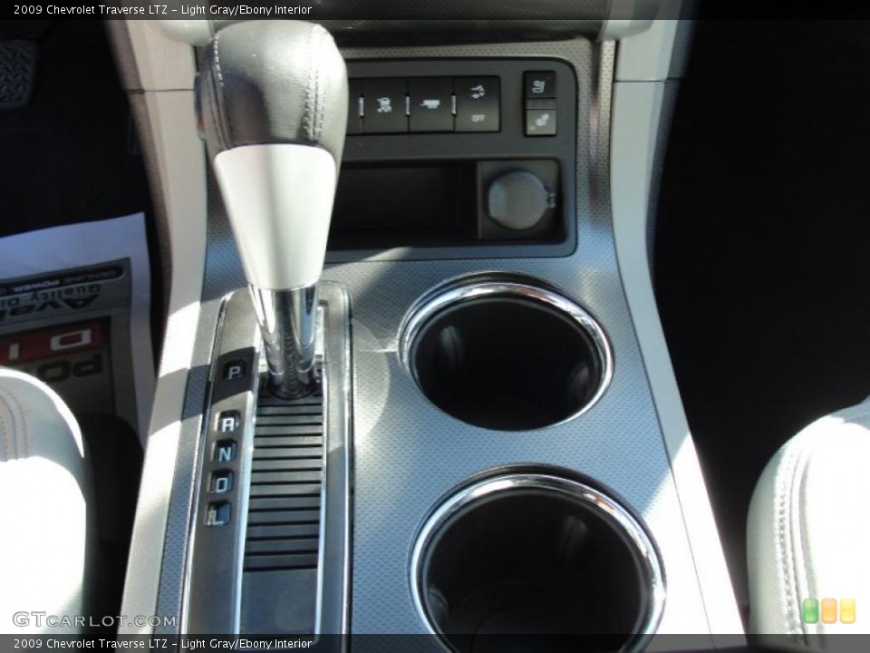 Light Gray/Ebony Interior Transmission for the 2009 Chevrolet Traverse LTZ #44243389