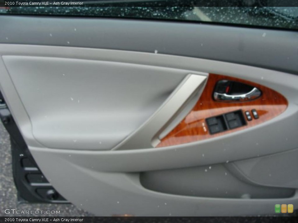 Ash Gray Interior Door Panel for the 2010 Toyota Camry XLE #44249116