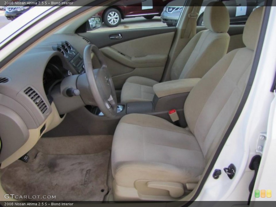 Blond Interior Photo for the 2008 Nissan Altima 2.5 S #44256118