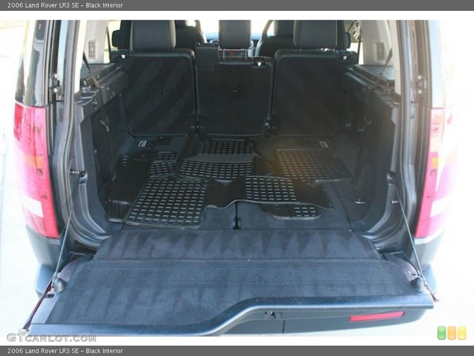 Black Interior Trunk for the 2006 Land Rover LR3 SE #44268471