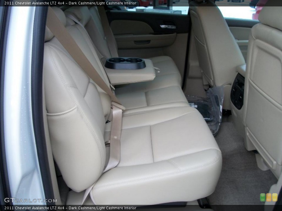 Dark Cashmere/Light Cashmere Interior Photo for the 2011 Chevrolet Avalanche LTZ 4x4 #44288040
