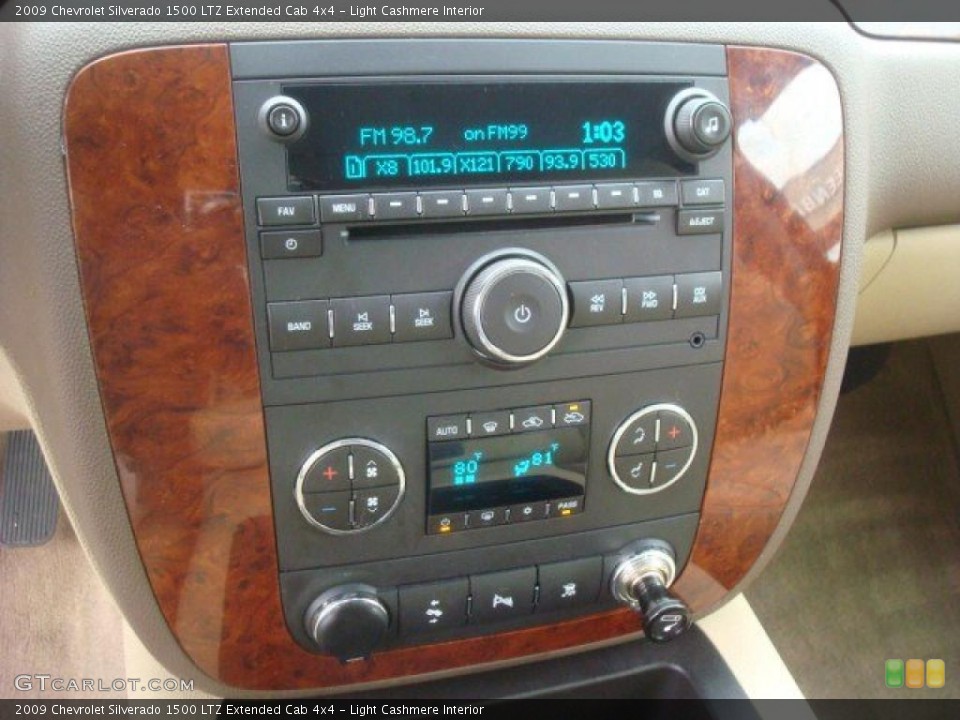 Light Cashmere Interior Controls for the 2009 Chevrolet Silverado 1500 LTZ Extended Cab 4x4 #44290480