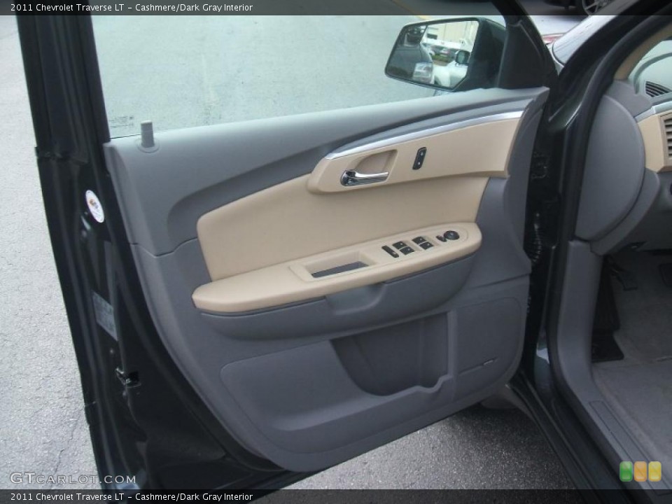 Cashmere/Dark Gray Interior Door Panel for the 2011 Chevrolet Traverse LT #44318910