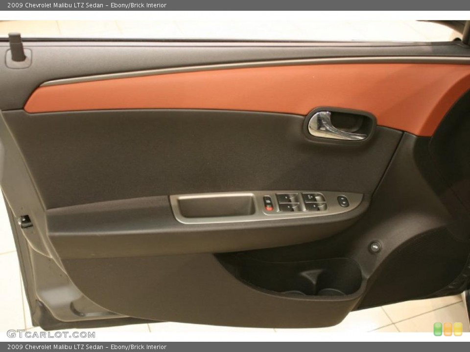 Ebony/Brick Interior Door Panel for the 2009 Chevrolet Malibu LTZ Sedan #44320009