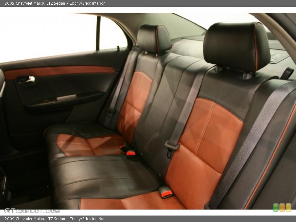 Ebony/Brick Interior Photo for the 2009 Chevrolet Malibu LTZ Sedan #44320165