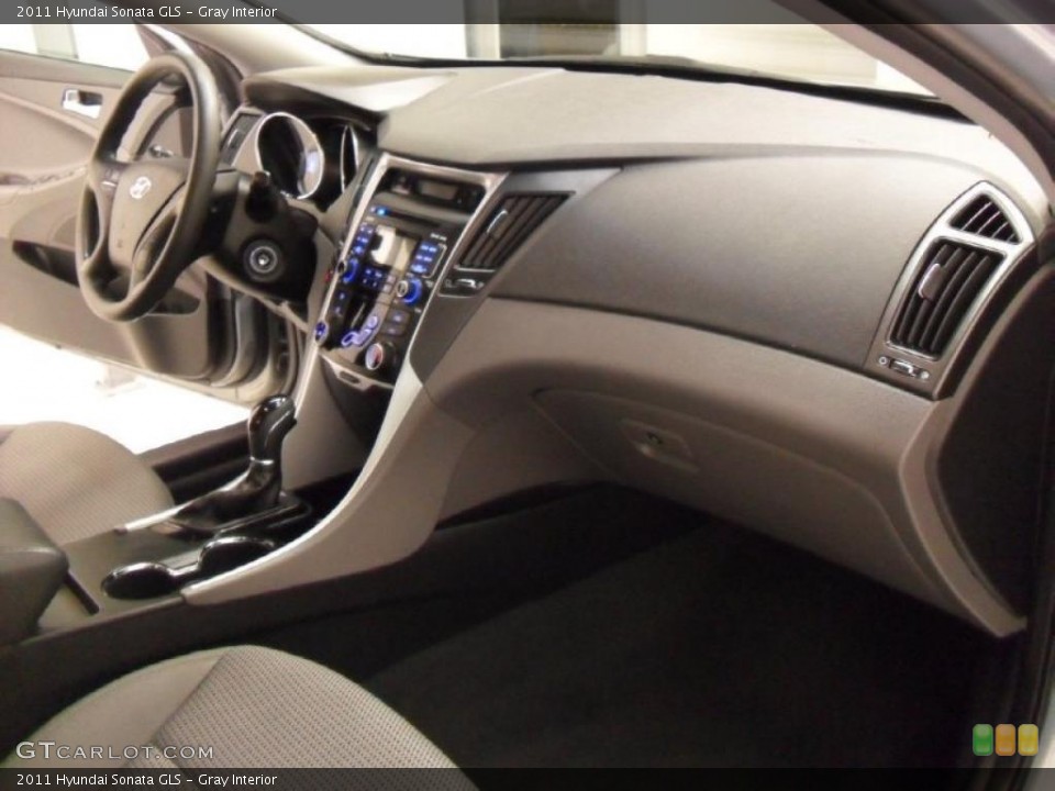 Gray Interior Dashboard for the 2011 Hyundai Sonata GLS #44326557