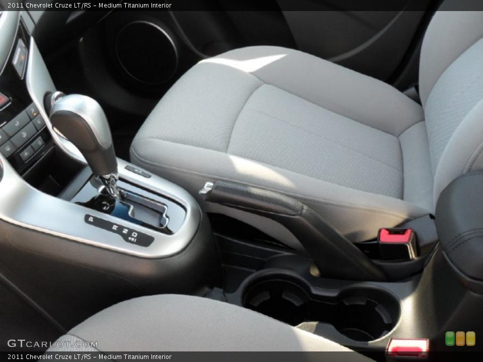 Medium Titanium Interior Photo for the 2011 Chevrolet Cruze LT/RS #44336778