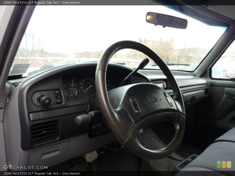 Grey Interior Photo for the 1996 Ford F250 XLT Regular Cab 4x4 #44337726