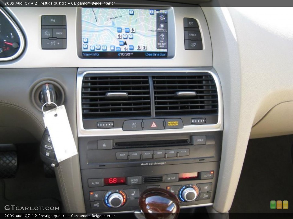 Cardamom Beige Interior Controls for the 2009 Audi Q7 4.2 Prestige quattro #44346999