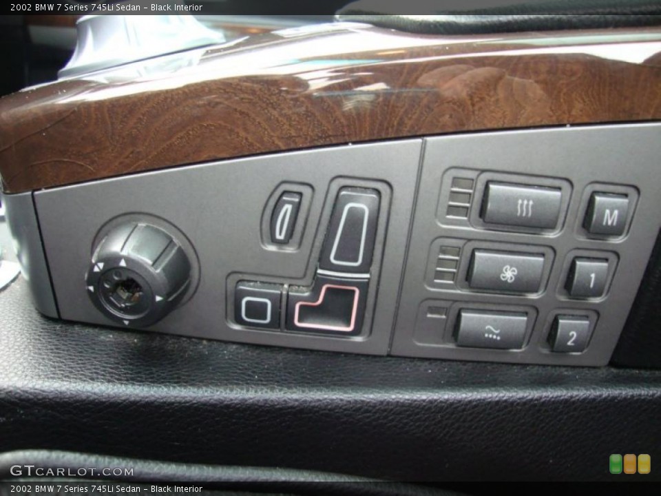 Black Interior Controls for the 2002 BMW 7 Series 745Li Sedan #44351182