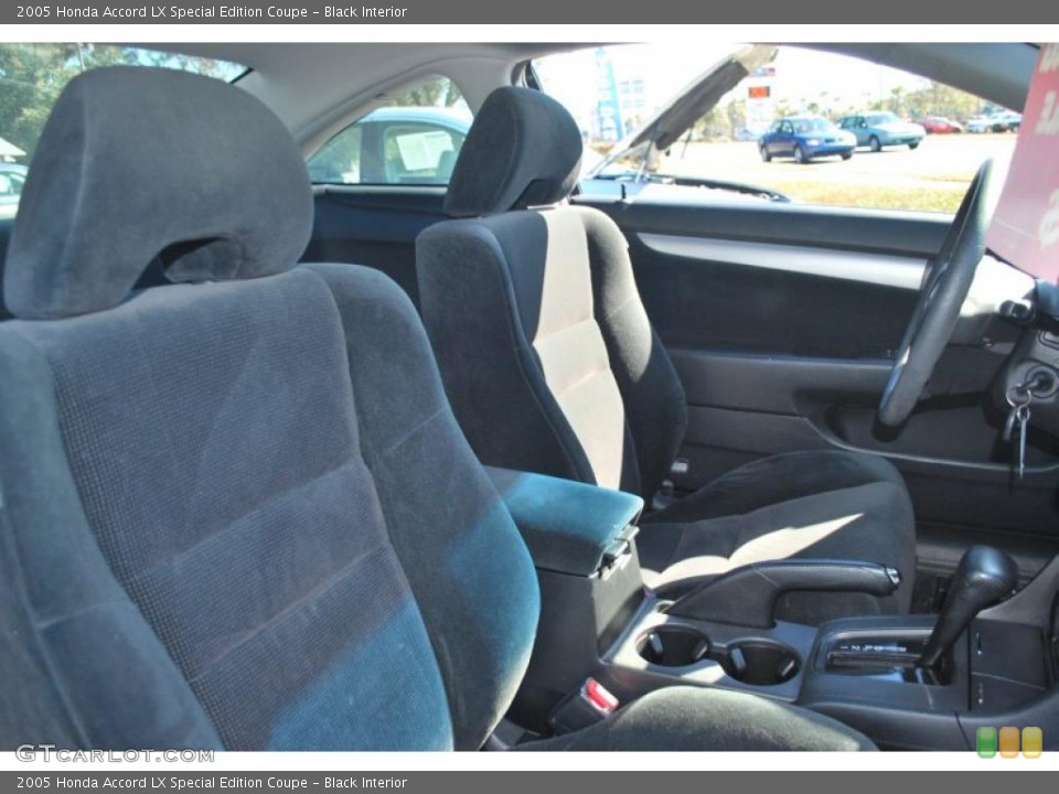 Black Interior Photo for the 2005 Honda Accord LX Special Edition Coupe #44352046