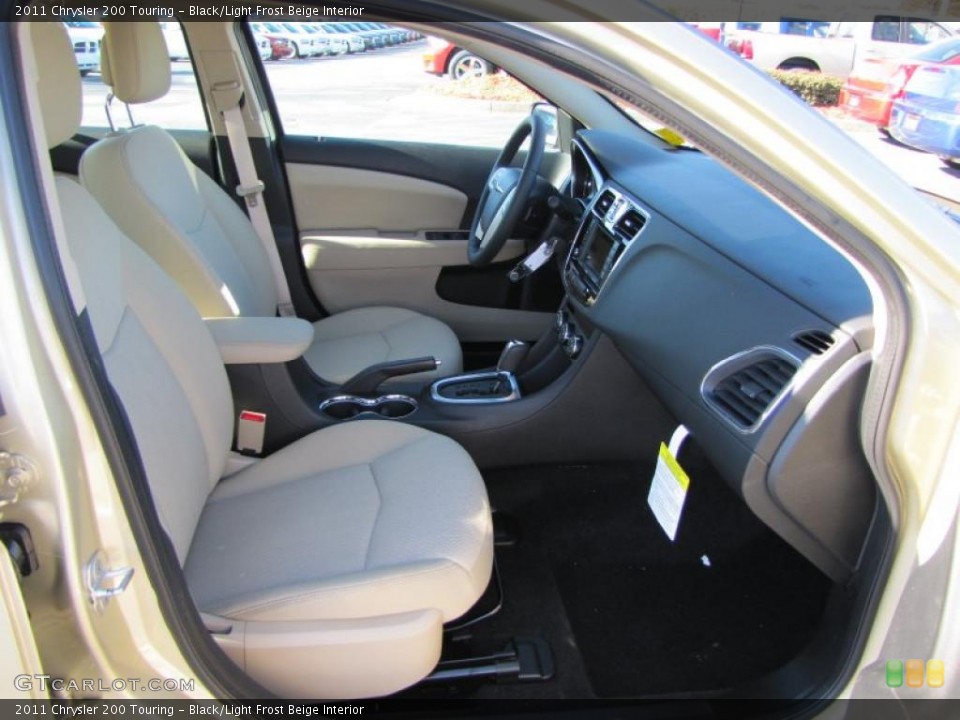 Black/Light Frost Beige Interior Photo for the 2011 Chrysler 200 Touring #44354506